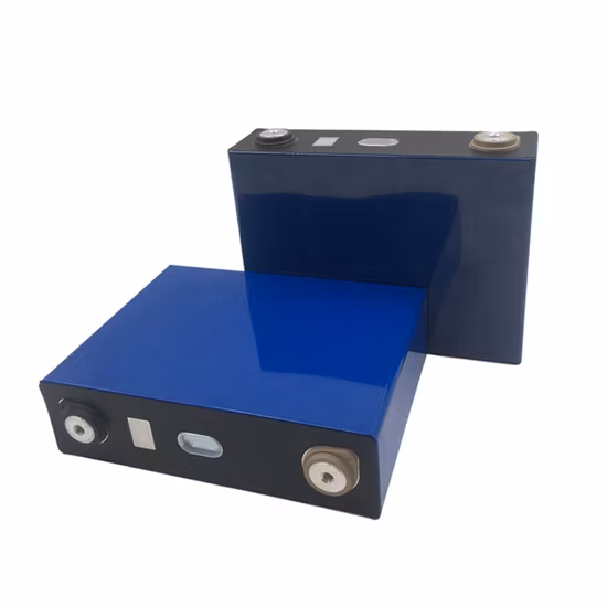 Batteria al litio prismatica LiFePO4 ricaricabile a ciclo profondo da 3,2 V 50Ah/100Ah/120Ah/150Ah/200Ah per accumulo di energia solare/UPS